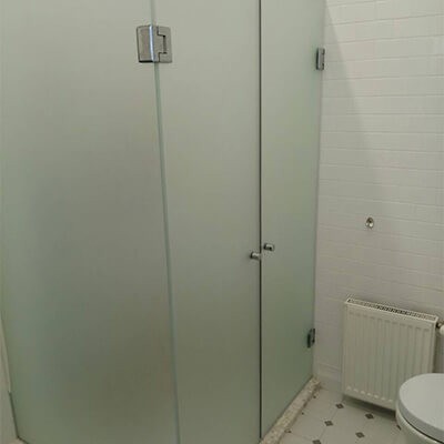 Душова кабінка