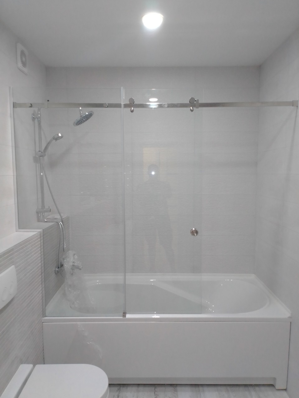 Розсувна система на ванну Mirida